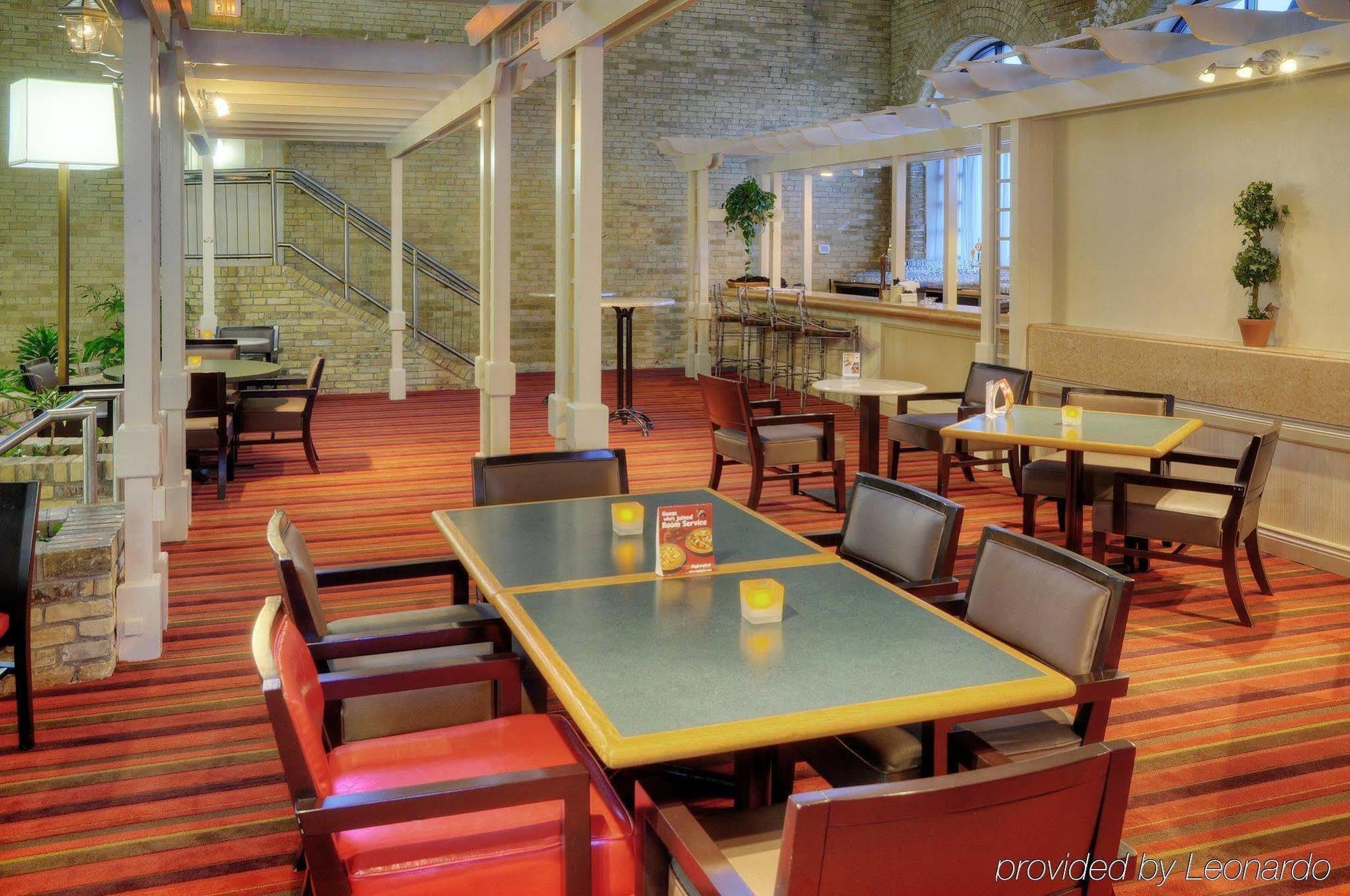 Delta Hotels By Marriott London Armouries Restaurant foto